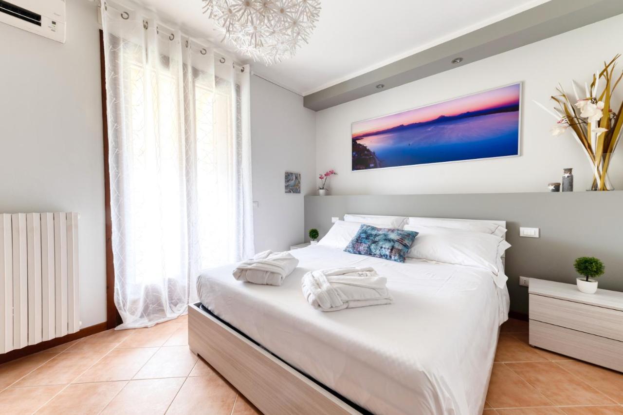 Wolf House - Sirmione Holiday Exterior photo