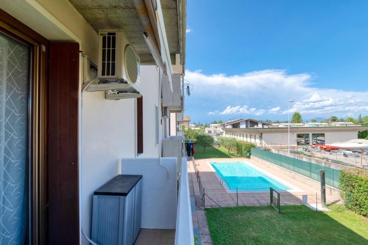 Wolf House - Sirmione Holiday Exterior photo
