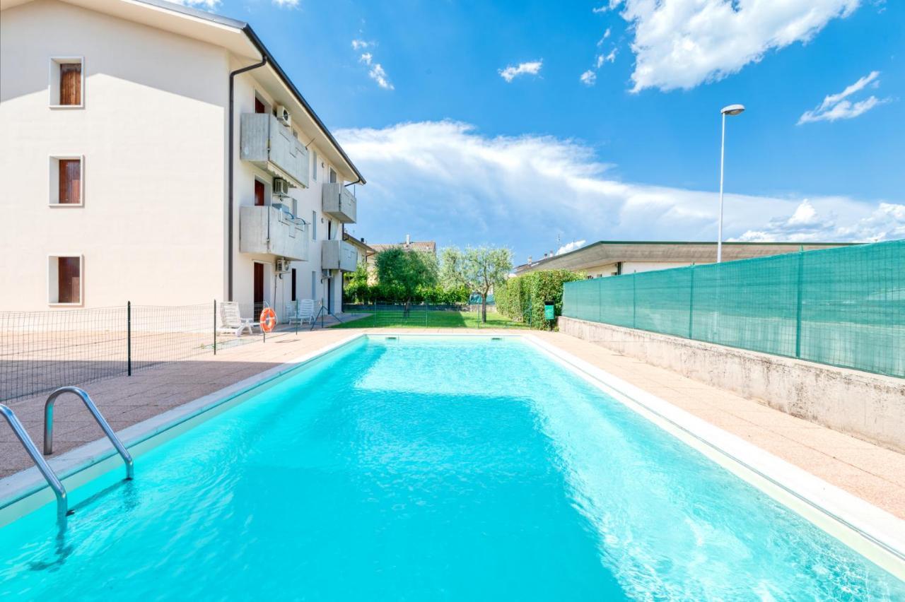 Wolf House - Sirmione Holiday Exterior photo